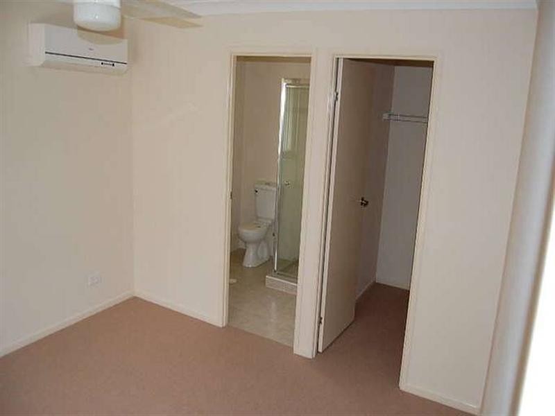 2/35a Woodford Street, One Mile QLD 4305