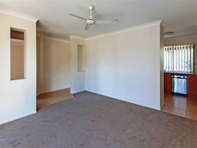 8 Moroney Court, Goodna QLD 4300