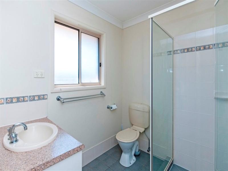 8 Moroney Court, Goodna QLD 4300