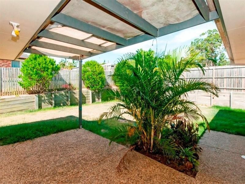 8 Moroney Court, Goodna QLD 4300