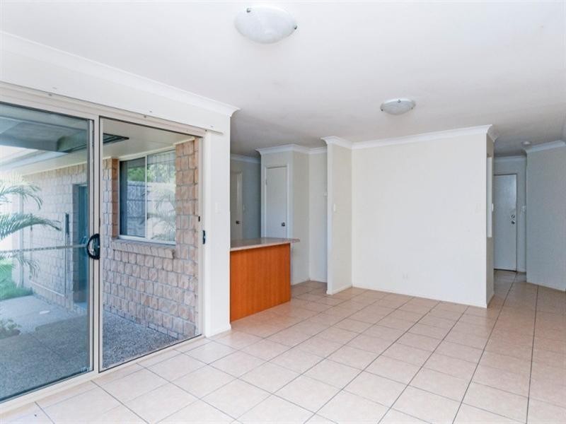 8 Moroney Court, Goodna QLD 4300