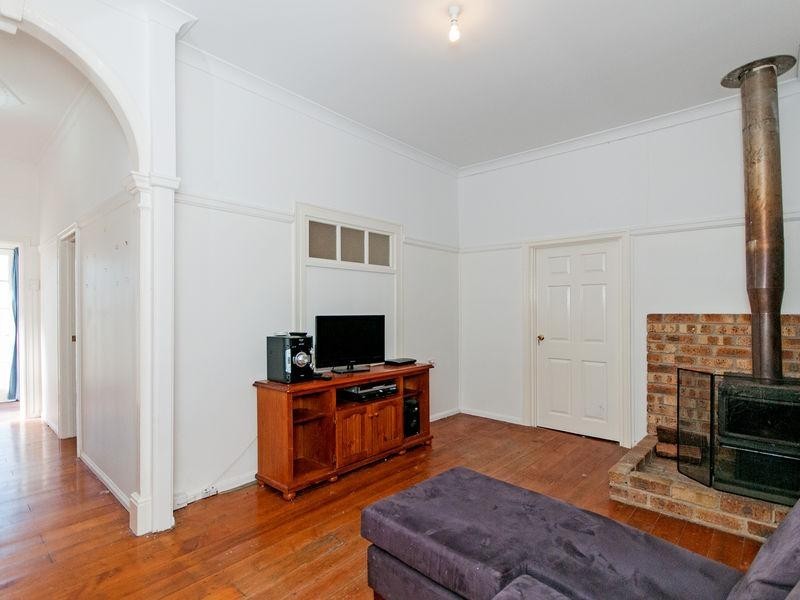 119 Whitehill Road, Eastern Heights QLD 4305