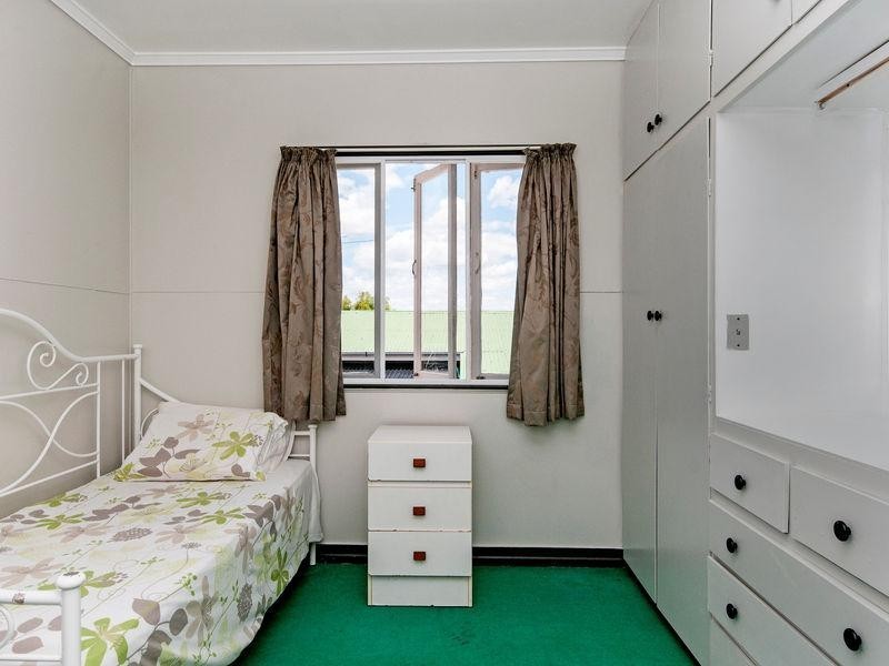 58 Alice Street, Silkstone QLD 4304