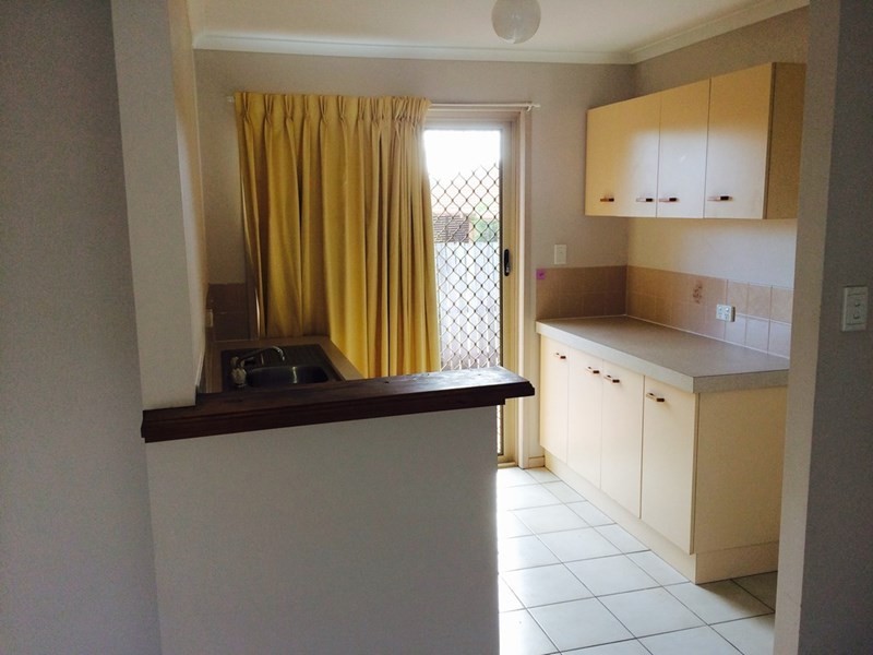 1/27 Henty Drive, Redbank Plains QLD 4301