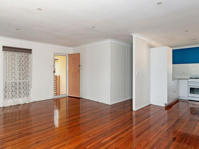 17 Overell Crescent, Riverview QLD 4303