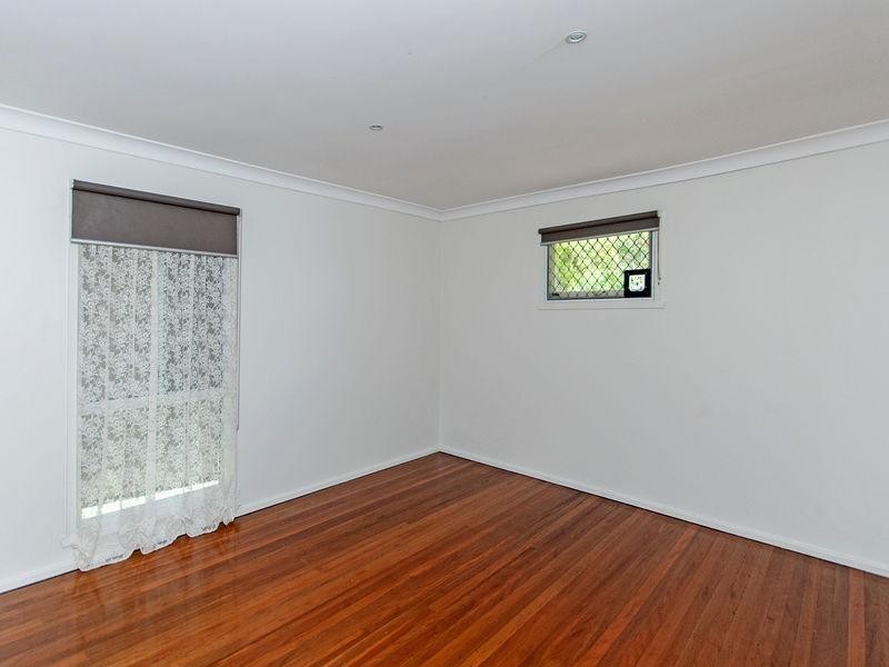 17 Overell Crescent, Riverview QLD 4303