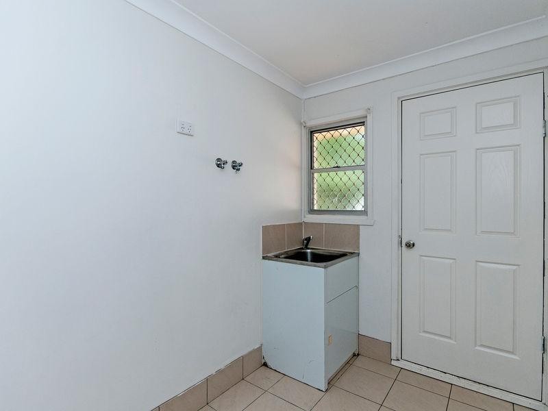 17 Overell Crescent, Riverview QLD 4303