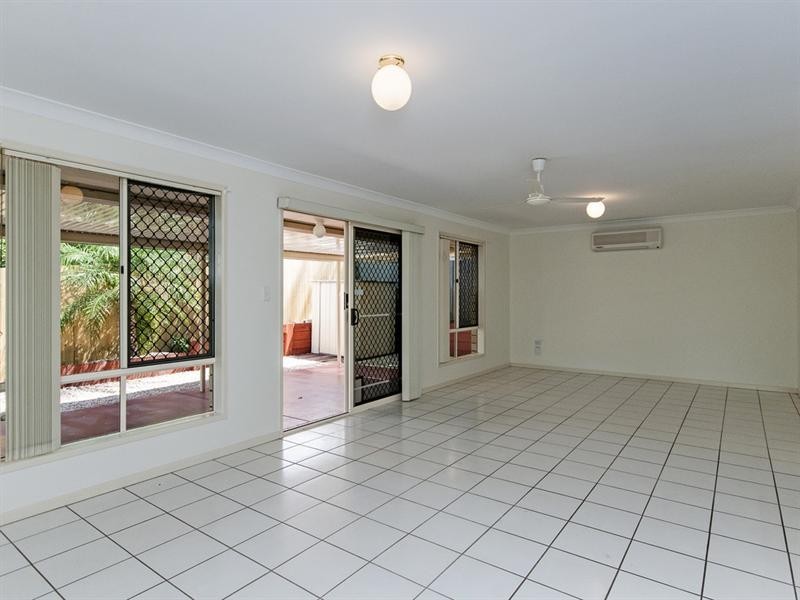34 Glen Brae Street, Redbank Plains QLD 4301