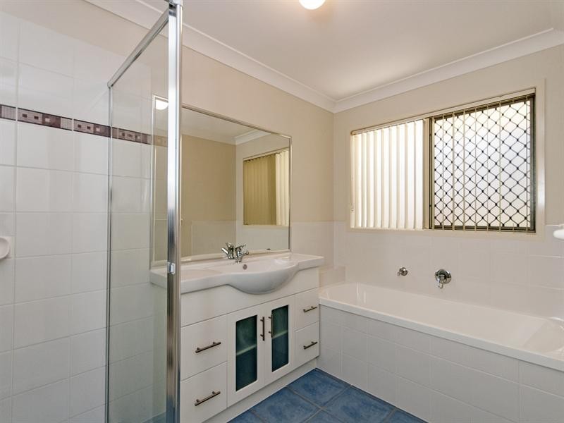 34 Glen Brae Street, Redbank Plains QLD 4301