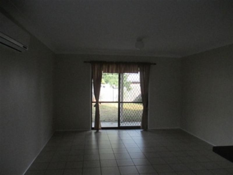 1/37 Somerfield Street, Redbank Plains QLD 4301