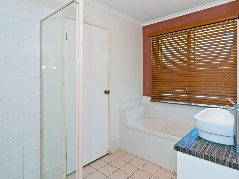 23 TJ Ryan, Collingwood Park QLD 4301