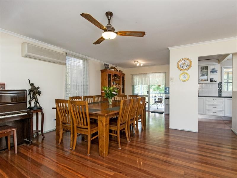 23 Woodlands Avenue, Camira QLD 4300