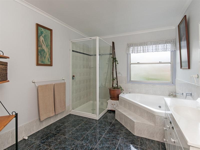 23 Woodlands Avenue, Camira QLD 4300