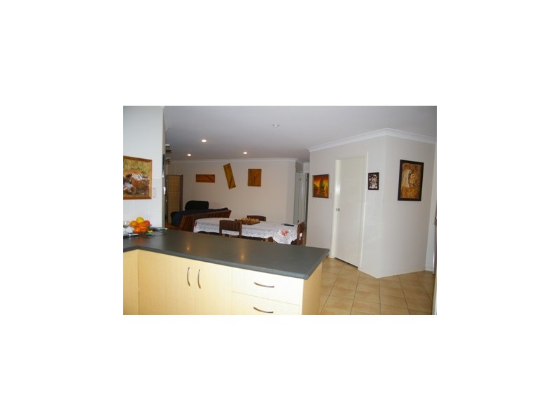 173 Lakeside Avenue, Springfield Lakes QLD 4300