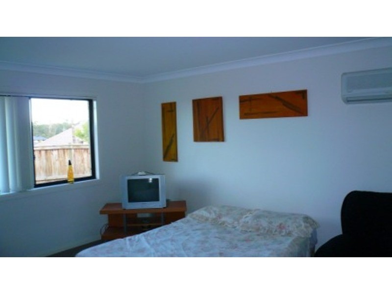 173 Lakeside Avenue, Springfield Lakes QLD 4300