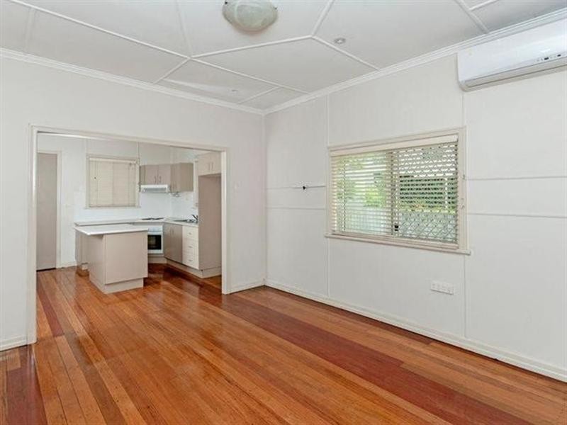 12 Barram, Goodna QLD 4300