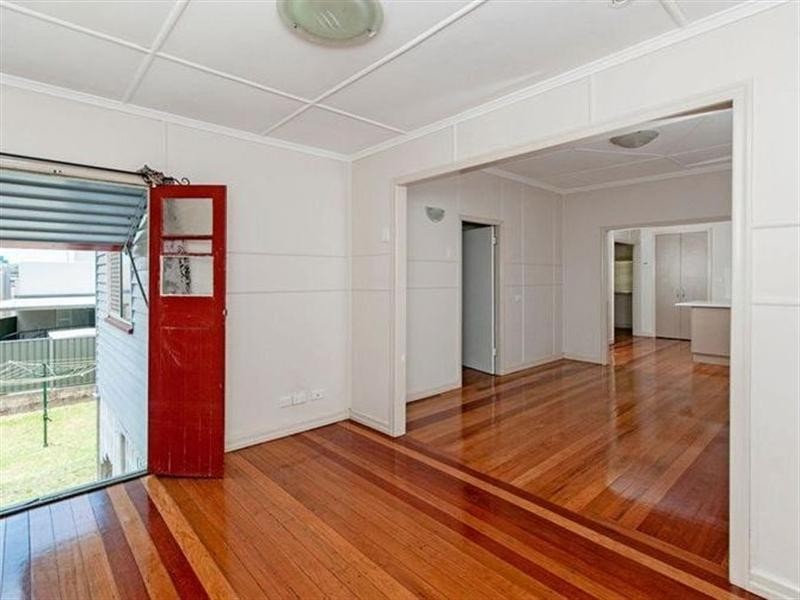 12 Barram, Goodna QLD 4300