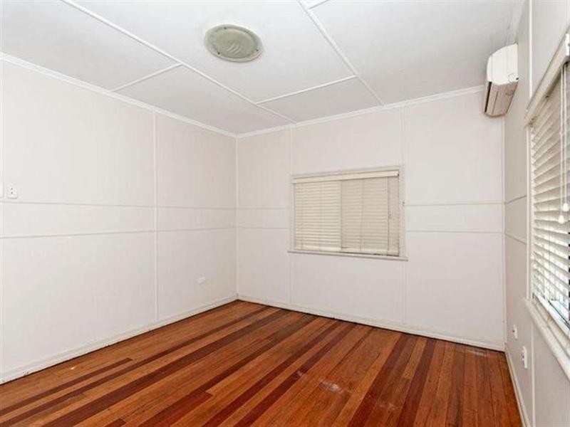 12 Barram, Goodna QLD 4300