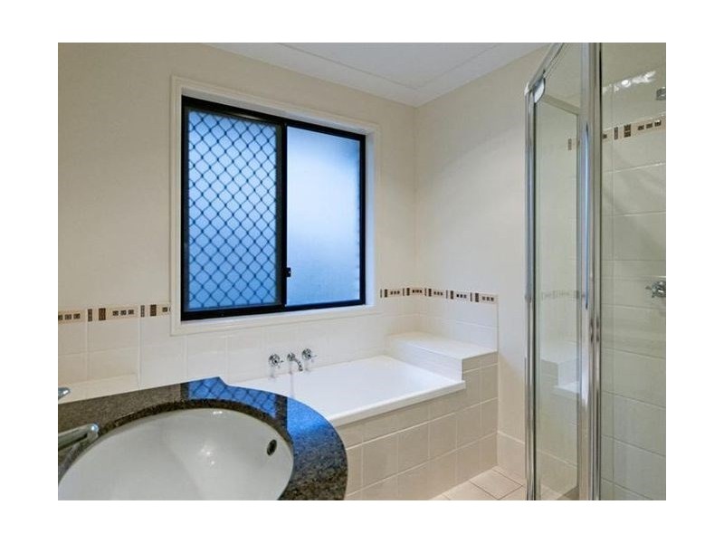 7 Casement, Collingwood Park QLD 4301