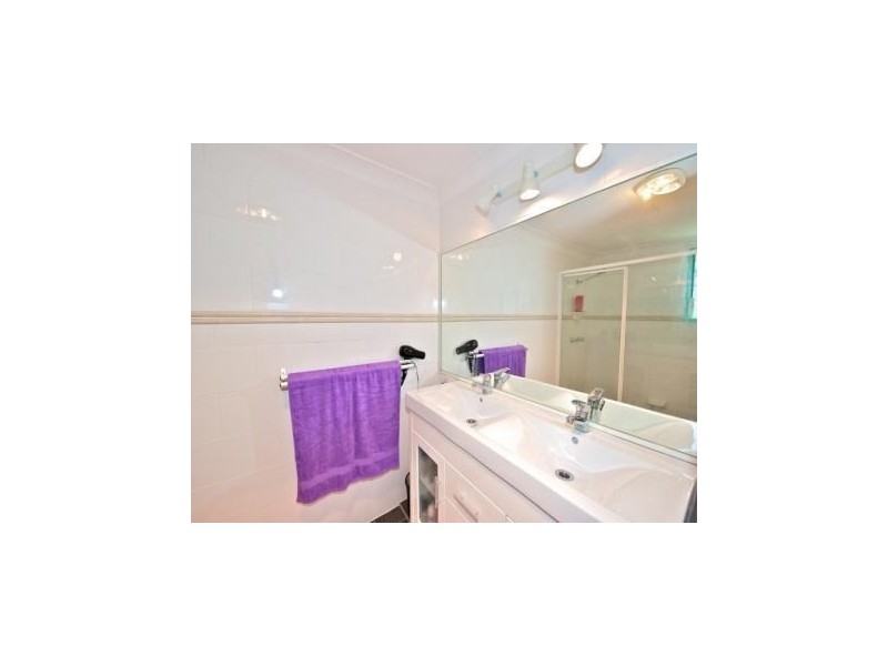 17 Brisbane Road, Redbank QLD 4301