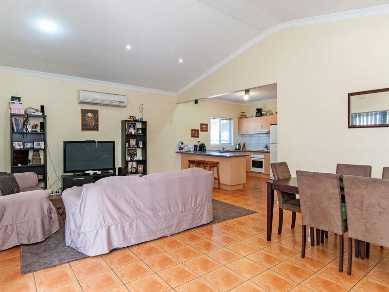 12 Brigalow Lane, Redbank QLD 4301