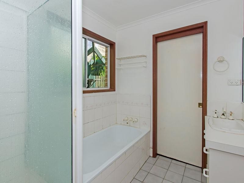 8 Somerfield Street, Redbank Plains QLD 4301