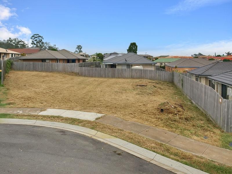 4 Coombe Close, Redbank Plains QLD 4301