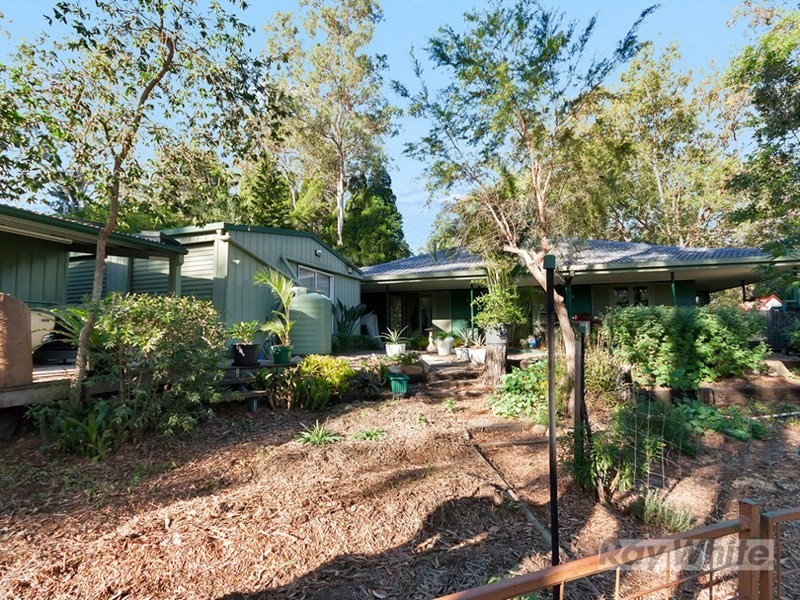 36 Hayes Avenue, Camira QLD 4300