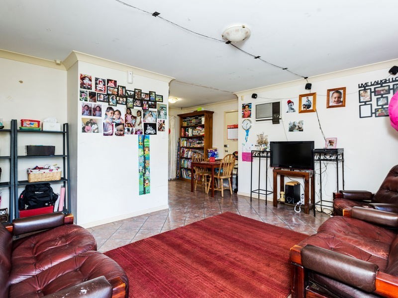 33 Hartley Crescent, Redbank Plains QLD 4301