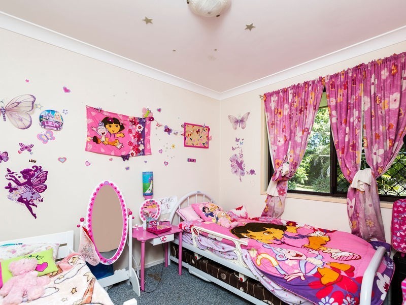 33 Hartley Crescent, Redbank Plains QLD 4301