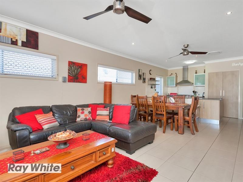 38 The Promenade, Springfield Lakes QLD 4300