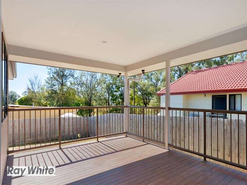 8 Eagles Crest, Goodna QLD 4300