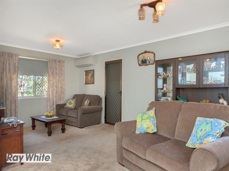 8 Janelle Street, Bellbird Park QLD 4300