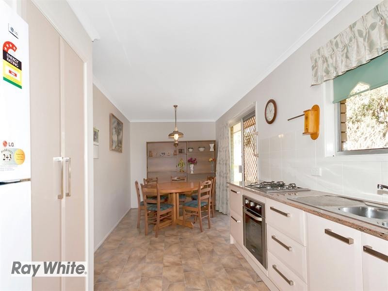 8 Janelle Street, Bellbird Park QLD 4300