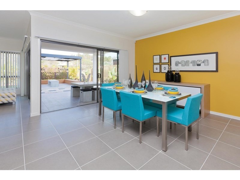 16 Valentine Crescent, Augustine Heights QLD 4300
