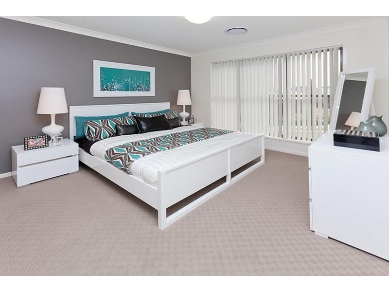 16 Valentine Crescent, Augustine Heights QLD 4300