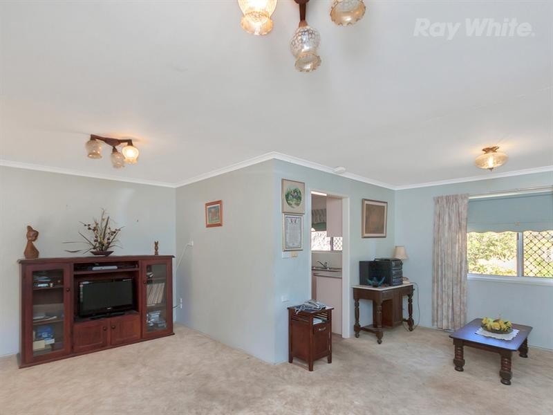 8 Janelle Street, Bellbird Park QLD 4300