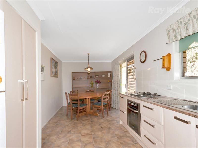 8 Janelle Street, Bellbird Park QLD 4300