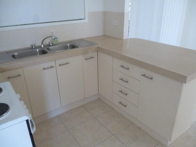 3 Petrie Close, Redbank Plains QLD 4301