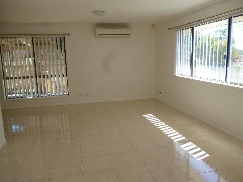 3 Petrie Close, Redbank Plains QLD 4301