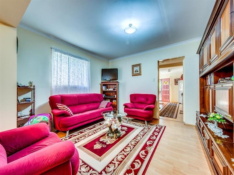 11 Barram Street, Goodna QLD 4300