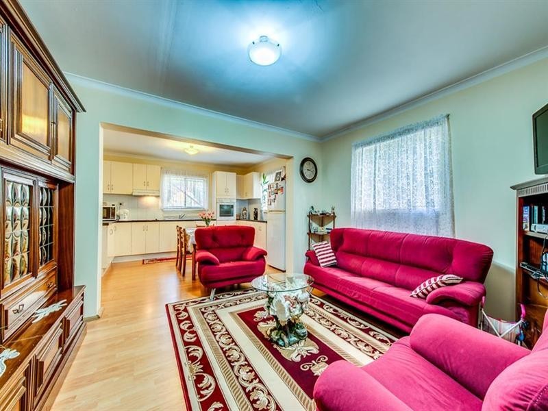 11 Barram Street, Goodna QLD 4300