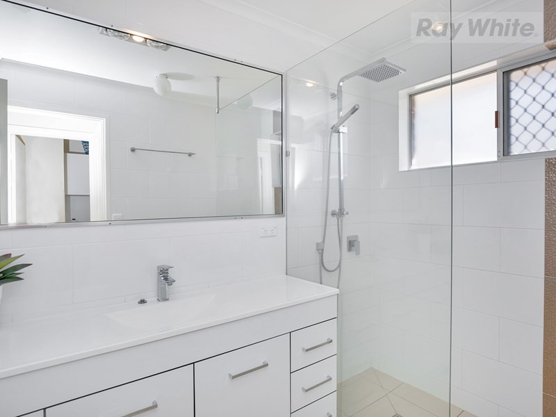 19 Neal Street, Redbank Plains QLD 4301