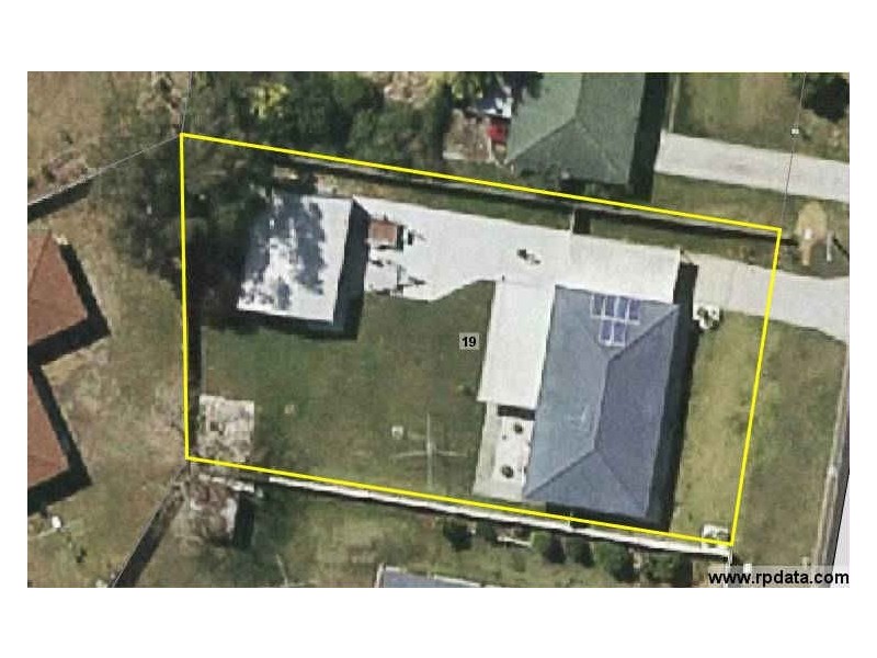19 Neal Street, Redbank Plains QLD 4301