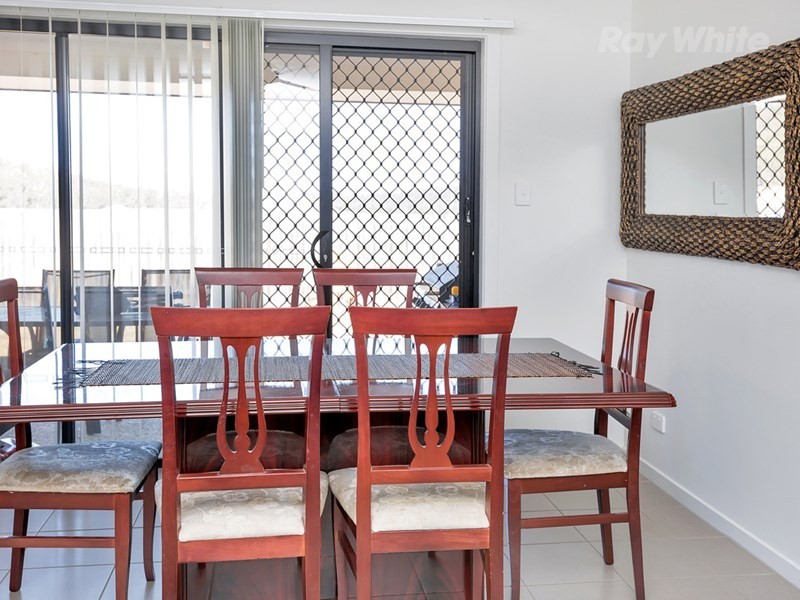 11 Pleasant Drive, Redbank Plains QLD 4301