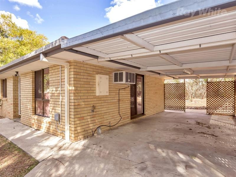 15 Danyel Court, Redbank Plains QLD 4301