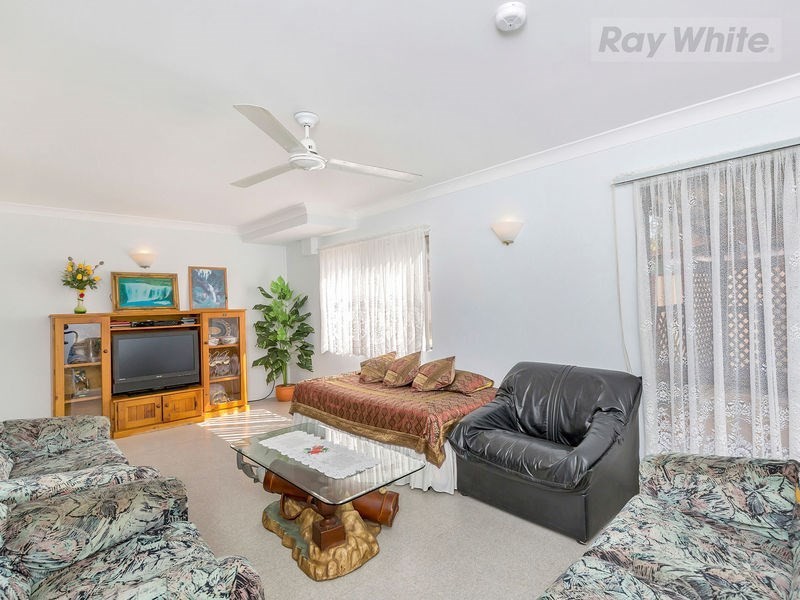 24 McInnerney Street, Collingwood Park QLD 4301