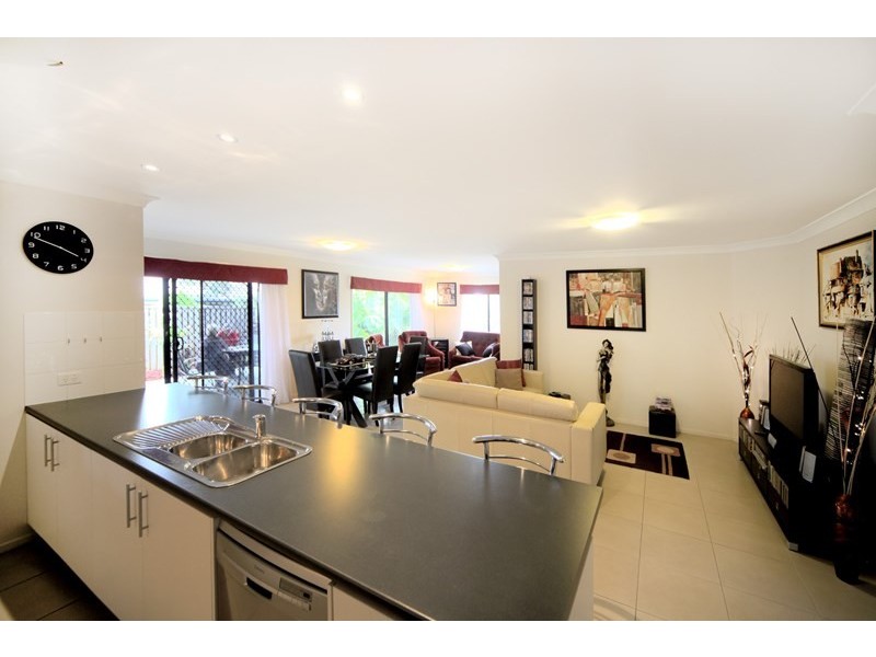 9 Tait Avenue, Redbank Plains QLD 4301