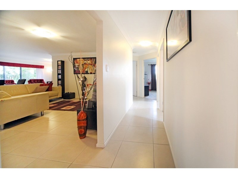 9 Tait Avenue, Redbank Plains QLD 4301