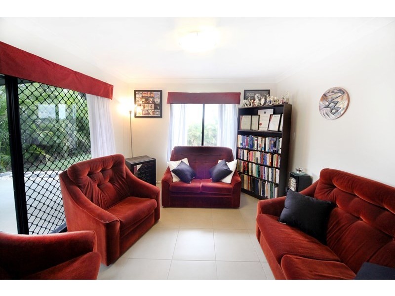 9 Tait Avenue, Redbank Plains QLD 4301
